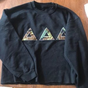 Tridelta army cropped crew neck sweatshirt